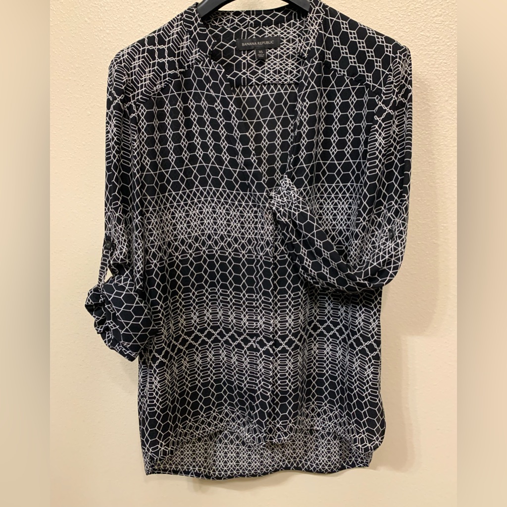 Abstract Button Up